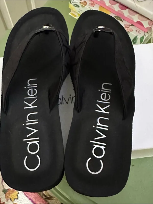 Calvin Klein Women's Mulan Logo Black Wedge Thong Slides Sandals Size 10 NIB - Image 5