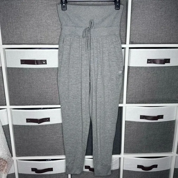 GapFit Brushed Tech Jersey Joggers Gray Size XS - Image 2