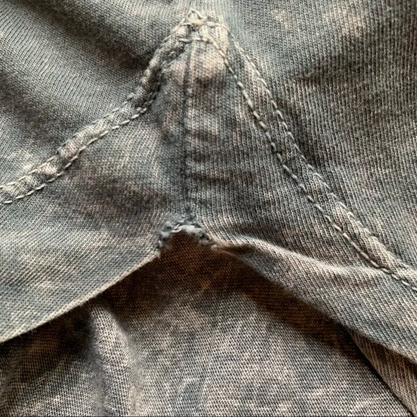 Splendid mineral wash gray t shirt with rounded hem Size Medium - Image 12