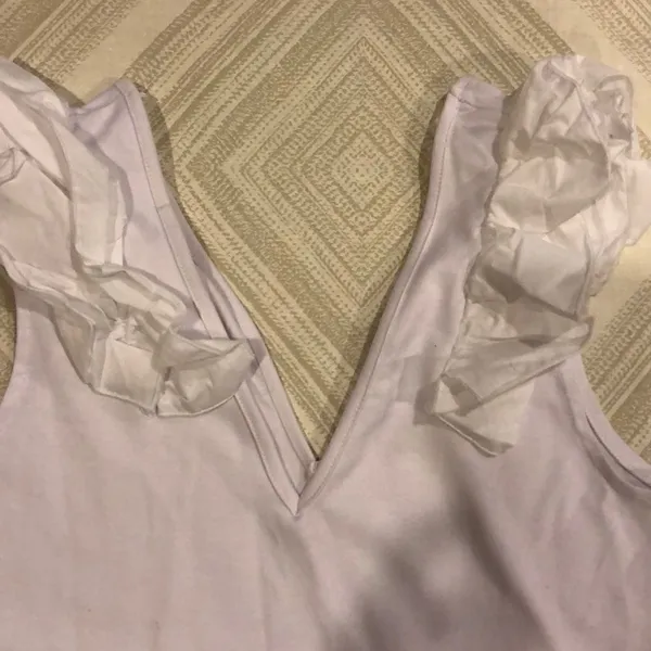 H&M White V Neck Ruffle Tank Top - Image 4