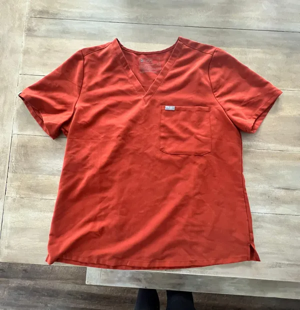 FIGS Scrubs Set - Image 2