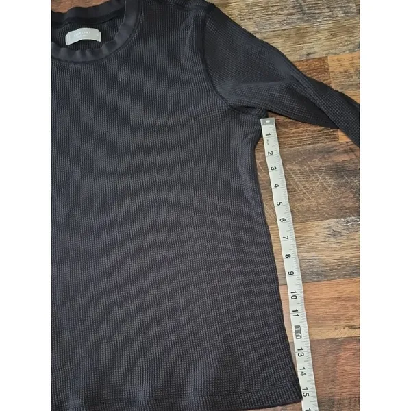 Everlane Black Waffle Thermal Top Medium Crew - Image 5