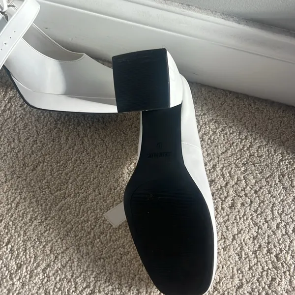Dream Pairs White Heels Elegant Design - Image 7