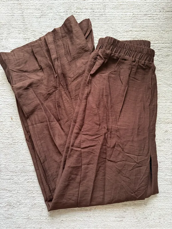SHEIN Women's Dark Brown Short-Sleeve Jumpsuit Two Piece (Size Small) - Image 5