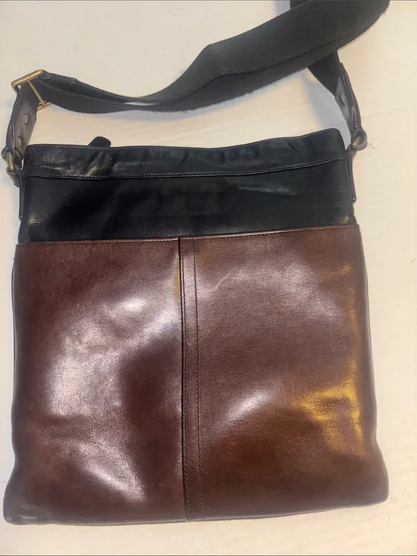 Coach Bleecker Heritage Crossbody Bag Unisex Adjustable Strap Lots Of Pockets - Image 3