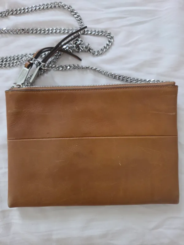 Coach Tan Leather Crossbody / Clutch with Silver Chain Strap - Image 4