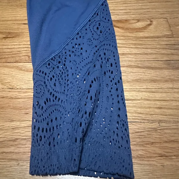PINK Victoria's Secret Navy Leggings - Image 2