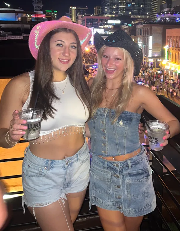 Amazon Pink Cowboy Hat - Image 3