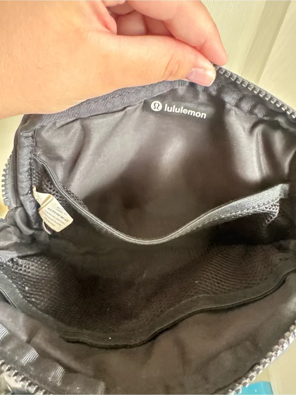 Lululemon Belt Bag - Image 3