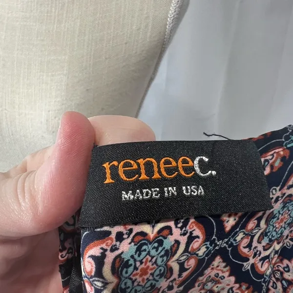Renee C deep v neck dress size large - Image 2