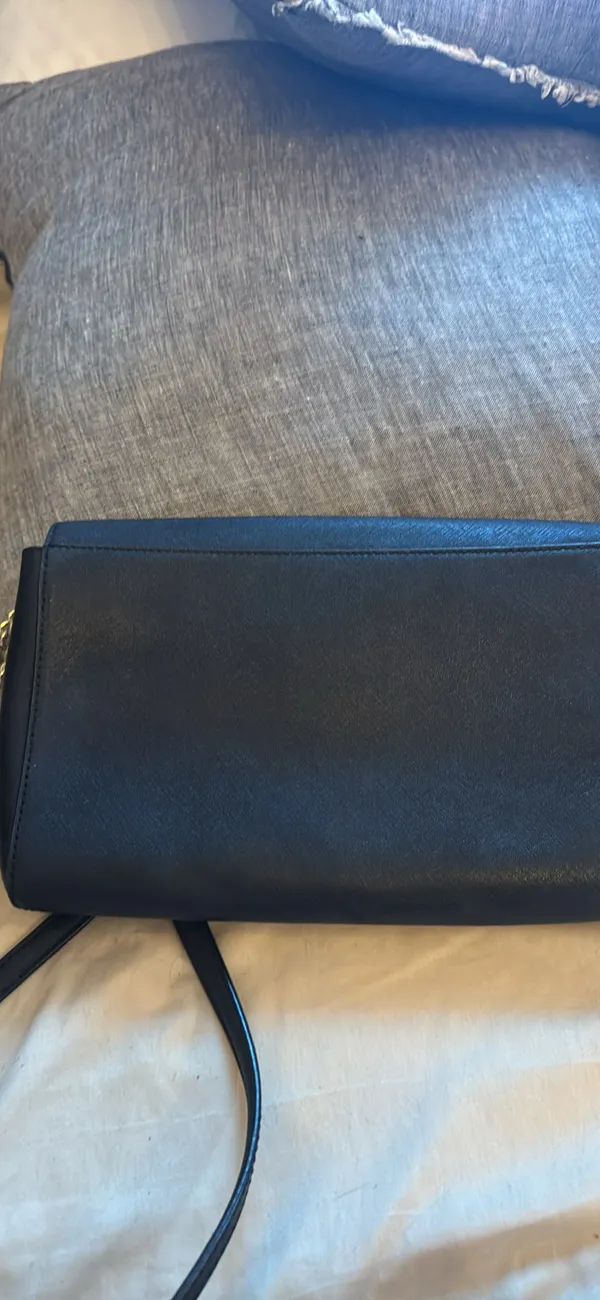 Kate Spade Crossbody Leather Bag Saffiano Gold Black Flap Closure Tone Hardware - Image 7