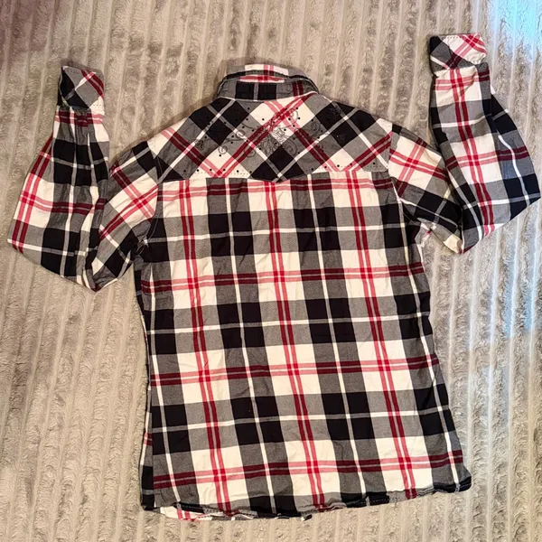 Cowgirl Up Womens Red Black Plaid Western Snap Embroidered Shirt Medium - Image 8