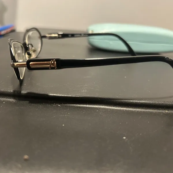 Guess by Marciano Black Glasses Sleek Design Frames and case Only - Image 5