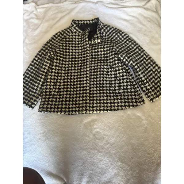 BANANA REPUBLIC Black/White houndstooth Wool Coat Cape Small - Image 9