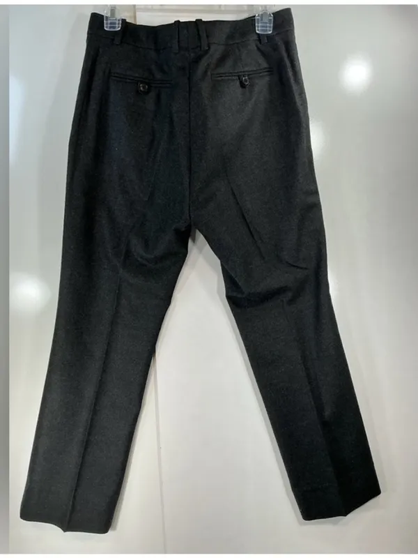 Gucci Black and Cream Label Detail - Image 8