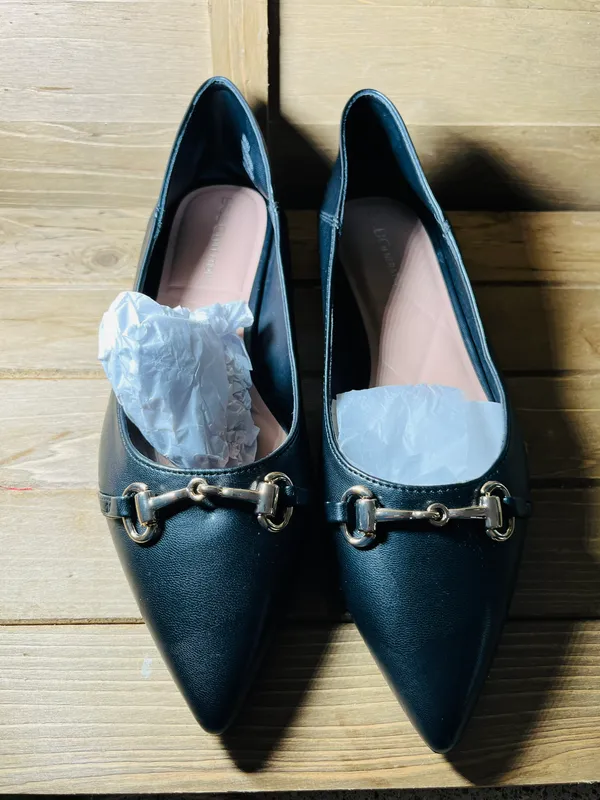BCBGeneration New in Box Women's Black Kori Pointed Toe Bit Flats black size 8 - Image 3