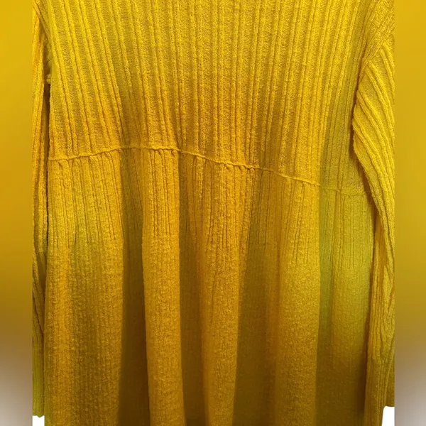 FREE PEOPLE BEACH Bright Yellow Oversized Cover Up Sweater Size Medium - Image 3