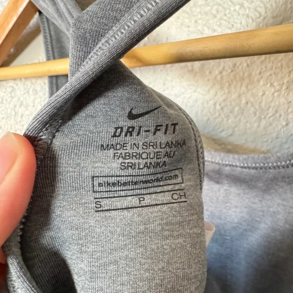 Nike‎ Pro Dri-Fit Medium Gray Racerback Sports Bra Size Small - Image 2