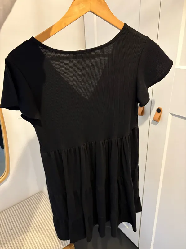 Black Dress - Image 2
