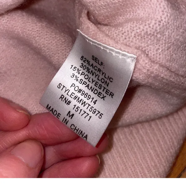 Le Lis soft pink "BRIDE" sweater size medium - Image 3