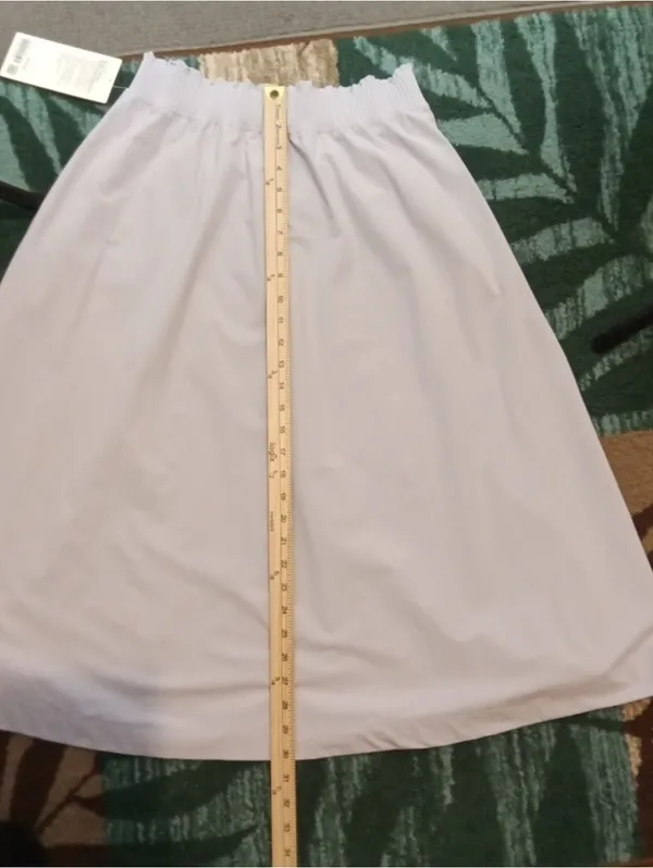 Lululemon Stretch Woven Ruffle Waist Midi Skirt Relaxed Fit Travel Womens Small - Image 9