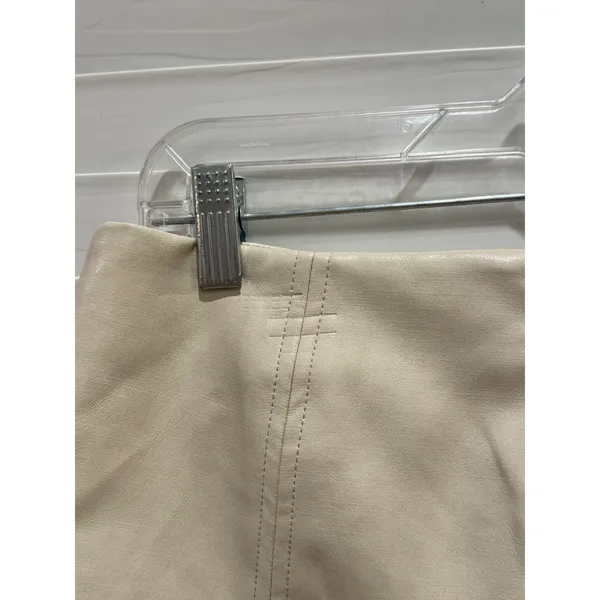 NEW Bagatelle Collection Mini Skirt Women L Cream Faux Leather Stitched Modern - Image 5