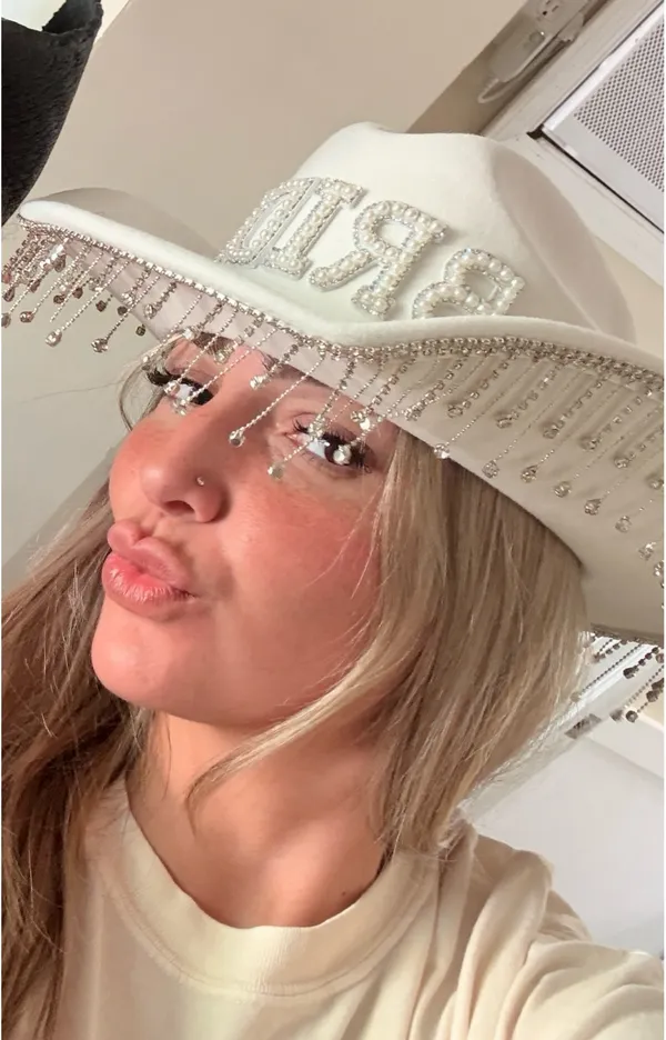 Boutique Bride cowgirl hat - Image 2