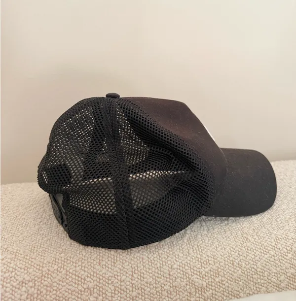 Alo Yoga Trucker Hat Black - Image 2
