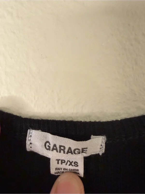 Garage Black Ruched V-Neck Crop Top - Image 2