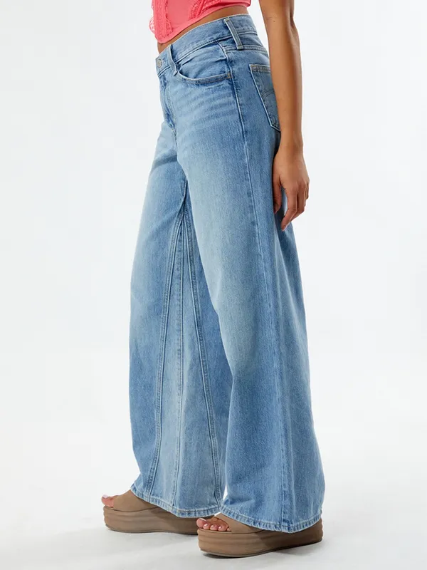 Levi’s ‘94 Baggy Wide Leg Jeans, Size 24 - Image 3