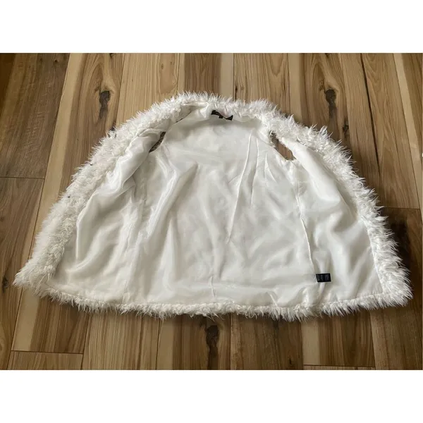 AMBIANCE OUTERWEAR White Cozy Women’s Vest - Image 7