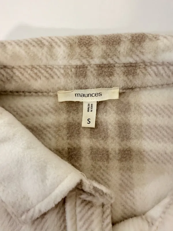 Maurices Wilder Fleece Shacket White & Cream Plaid Oversized - Image 8