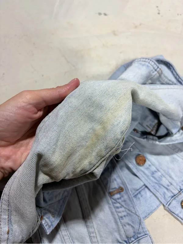Madewell Light Wash Denim Vest with Button Front small - Image 4