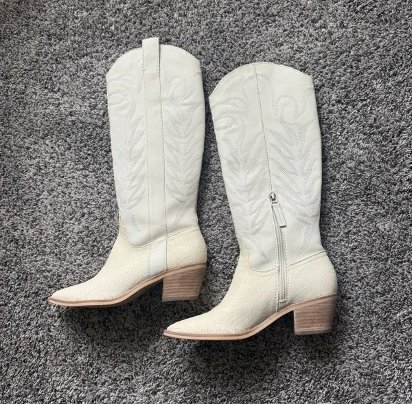 DV by Dolce Vita White Embroidered Western Boots - Image 4