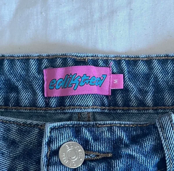 Edikted blue denim shorts frayed bottom size medium - Image 2