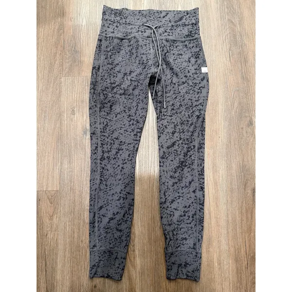 Vuori Womens High Rise Drawstring Performance Leggings Charcoal Splatter Camo‎ - Image 2