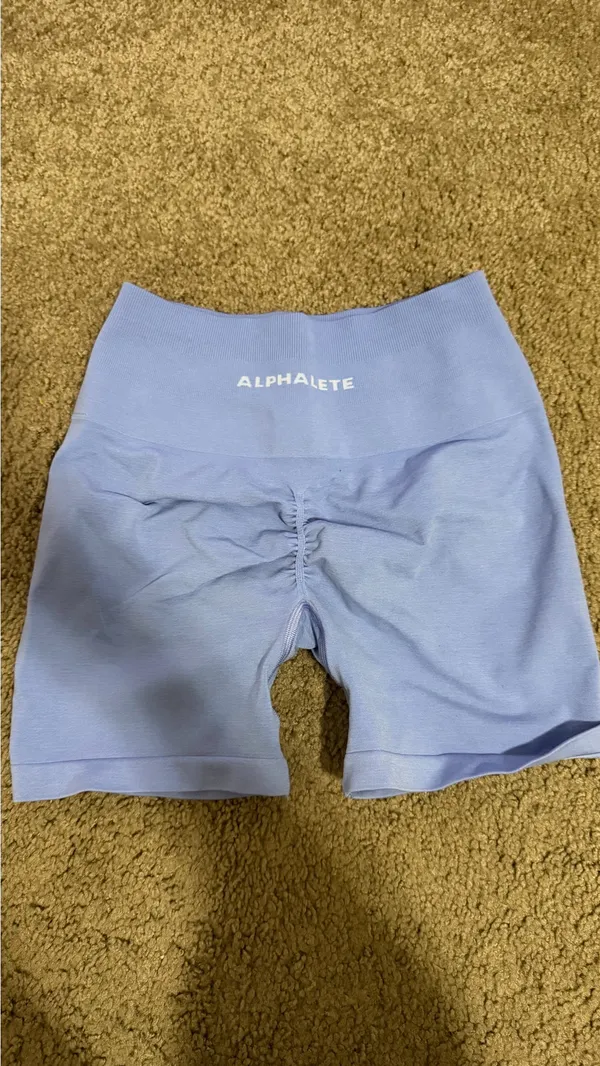 Alphalete Amplify Shorts 4.5" - Image 2