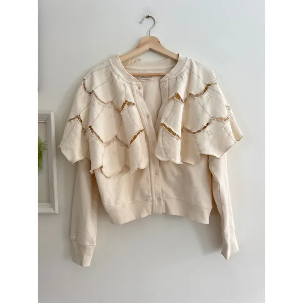 FREE PEOPLE Fluttercape Cream Sweatshirt Size Small - Image 4