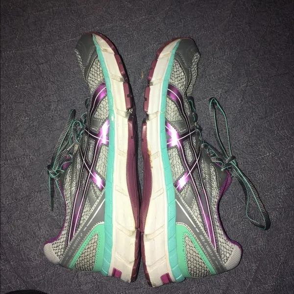 ASICS athletic sporty basics sneakers tennis shoes - Image 4