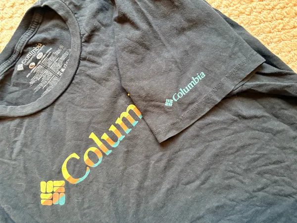 Columbia T-Shirt - Image 4