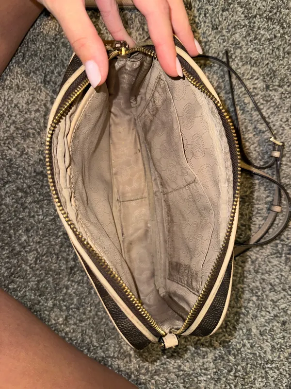 Michael Kors Bag Crossbody - Image 4