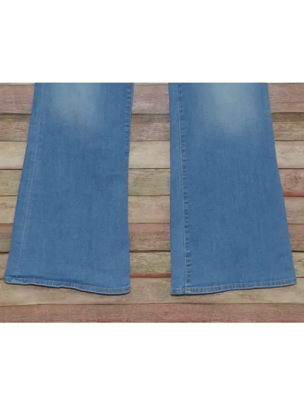 Old Navy Womens Jeans High Rise Flare Light Wash Size 12 Stretch Denim Classic - Image 4