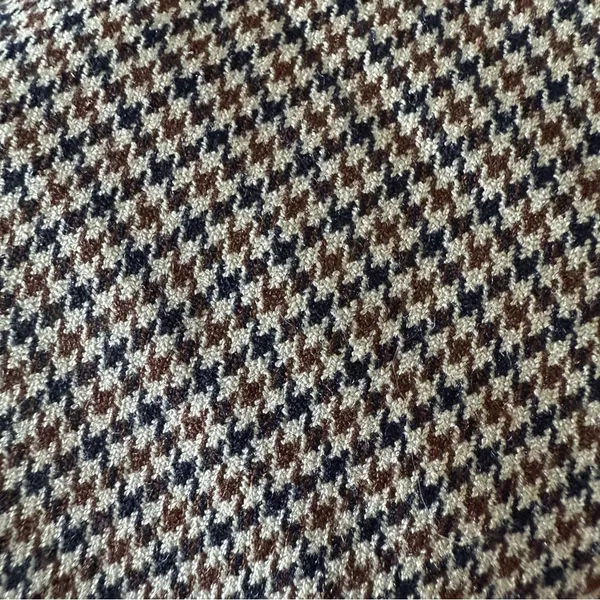 Aritzia Babaton Navy and Brown Houndstooth and Cream Trousers - Image 4
