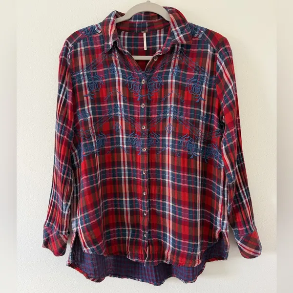 Free People Magical Plaid Boho Cottage Embroidered Cotton Button Down size small - Image 3
