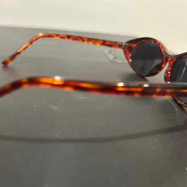 Tortoise Shell Oval Sunglasses Brown - Image 9