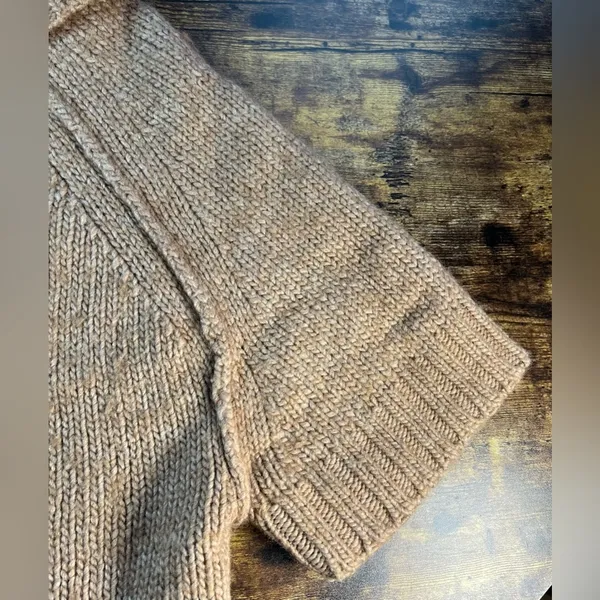 Ann Taylor LOFT | women’s short sleeve knit sweater. Size: L - Image 4