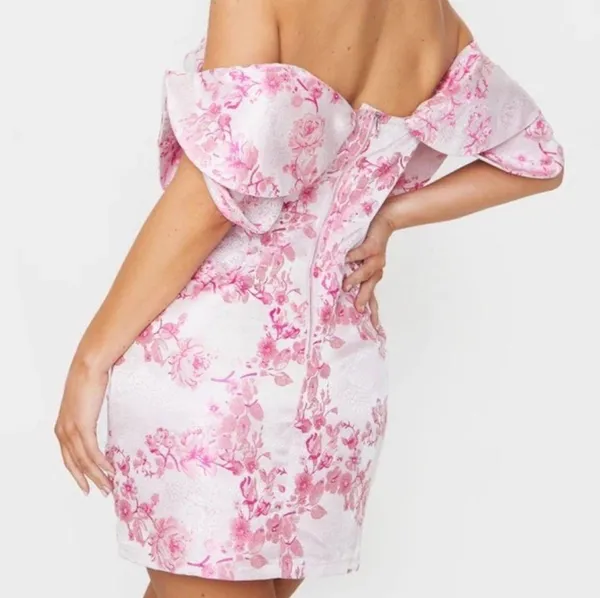 Pretty Little Thing Pink V Bar Jacquard Bodycon Dress - Image 2