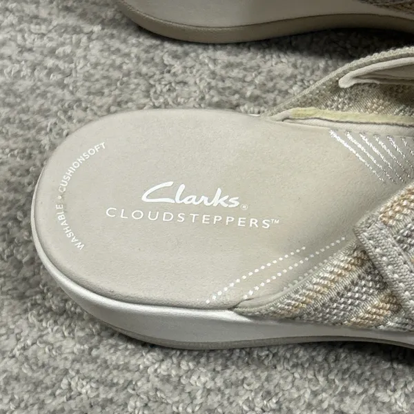 Clarks Arla Wave Slide Sandals Womens 9 Tan Beige Strappy Adjustable Slip On - Image 2