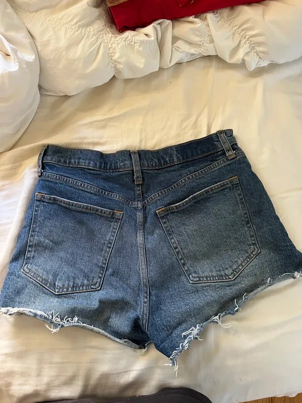 Abercrombie The Mom Short High Rise - Image 2