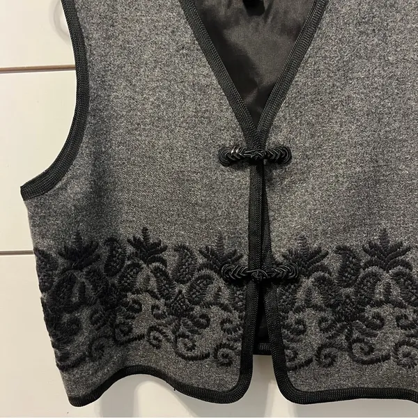 Vintage 90s Express Wool Vest Frog Tog - Image 3